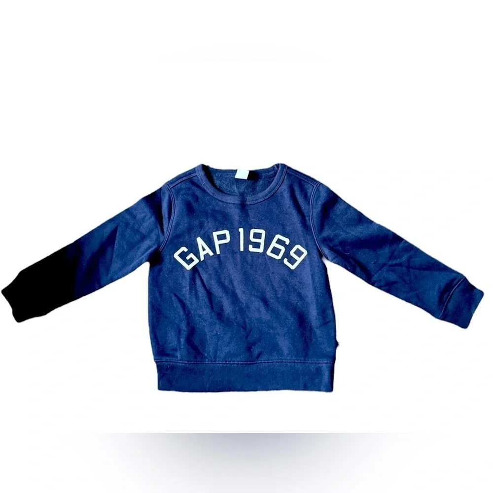 GAP Kids Blue Crewneck Sweatshirt. Size 5T